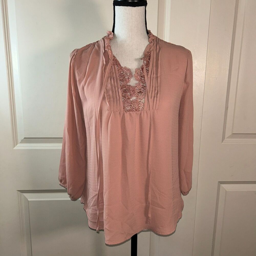🟢 EM Blush Pink Lace Blouse Women’s Size L Cotton Nylon Mix Romantic Boho Top